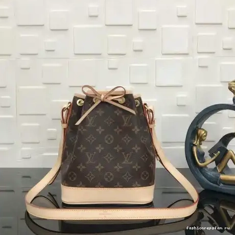 Fashionrepsfam ru LV Bags 19T1L0228 0708